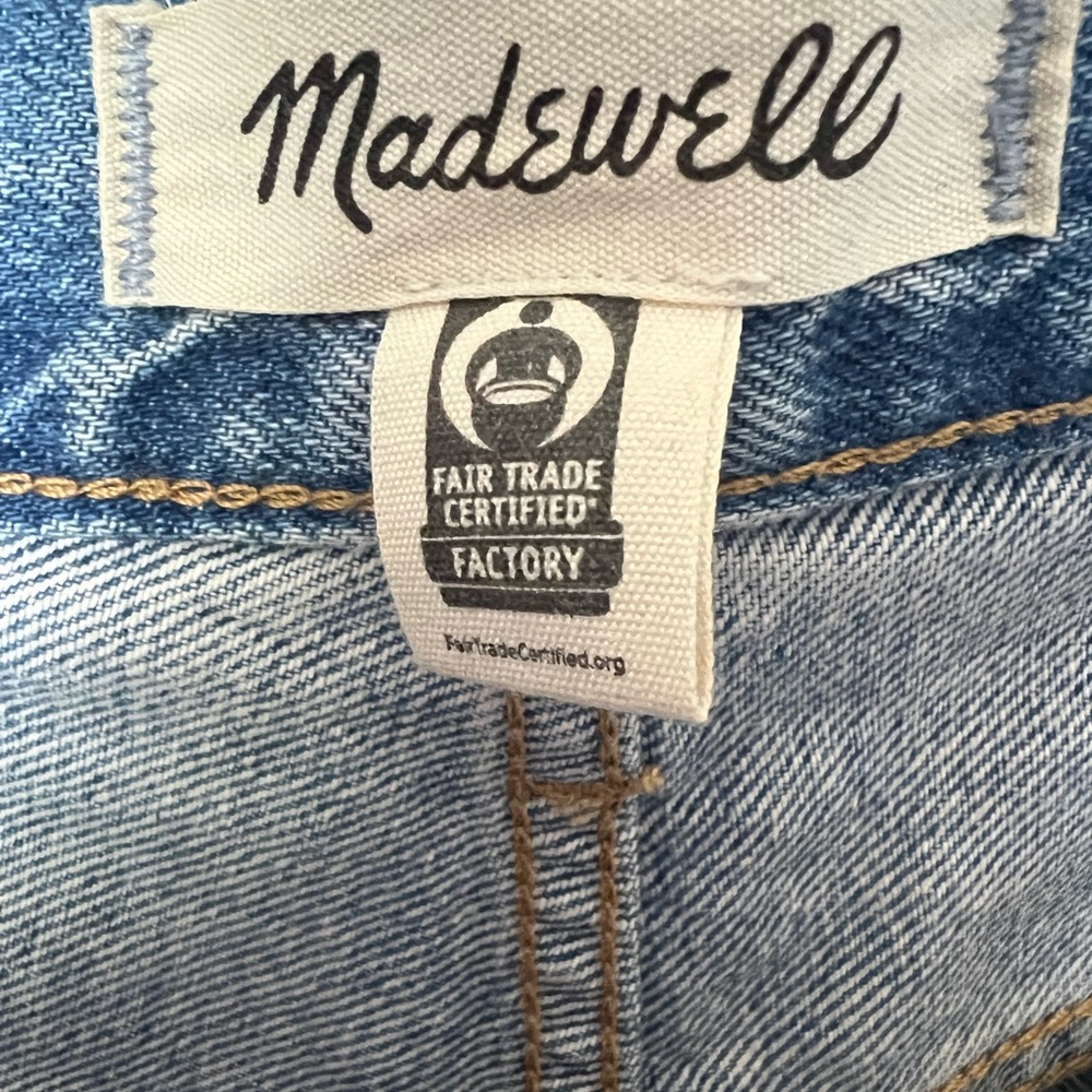 Madewell low slung straight in 31L.